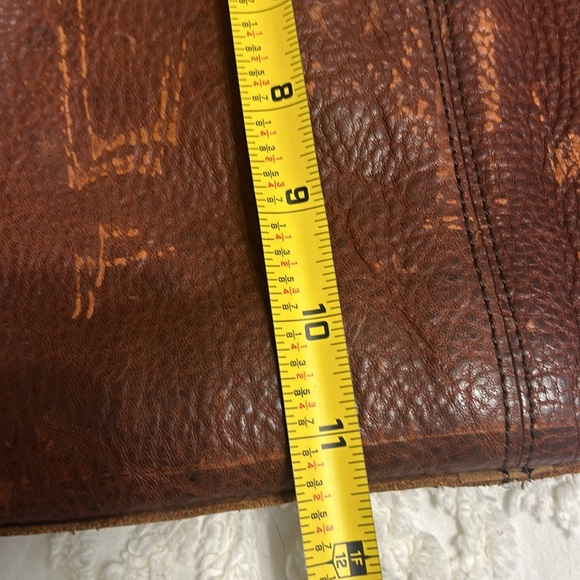 Duluth Trading Co. Laptop Brown leather mail handbag - Picture 11 of 13